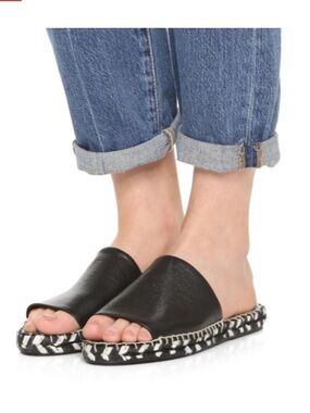 Matt Bernson Black Leather Slide Edpadrile
